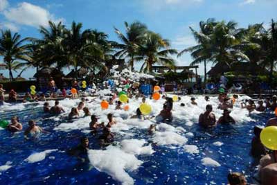 Benidorm Pool Party